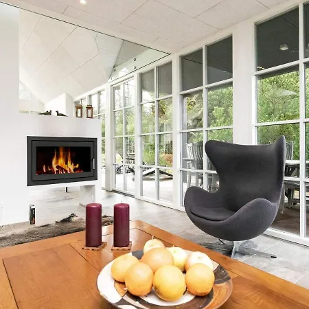 Garden Retreat Tranquil Escape-by Traum *